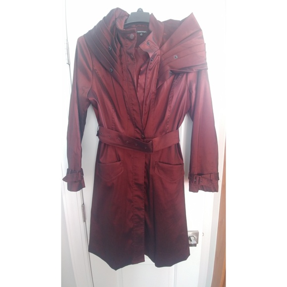 Samuel Dong dressy trench coat. Medium - Picture 2 of 6